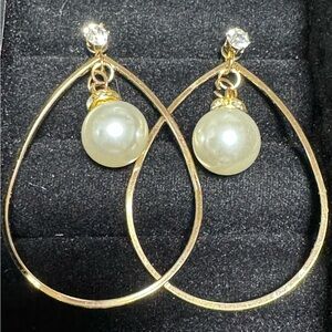 Boutique fashion earrings